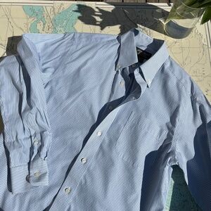 Eddie Bauer Pinstripe Relaxed Fit Wrinkle Resistant Button Up Shirt